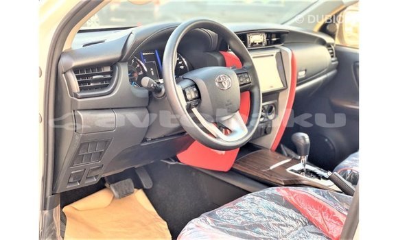Buy Import Toyota Fortuner White Car in Import - Dubai in Abseron Buy Import Toyota Fortuner White Car in Import - Dubai in Abseron