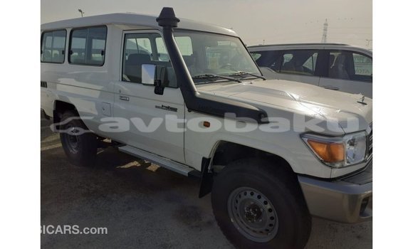 Buy Import Toyota Land Cruiser White Car in Import - Dubai in Abseron Buy Import Toyota Land Cruiser White Car in Import - Dubai in Abseron