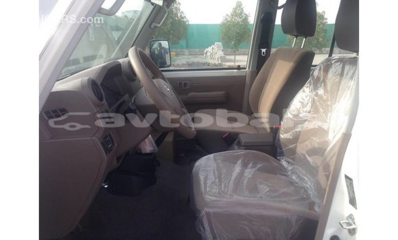 Buy Import Toyota Land Cruiser White Car in Import - Dubai in Abseron Buy Import Toyota Land Cruiser White Car in Import - Dubai in Abseron