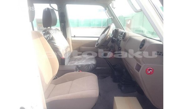 Buy Import Toyota Land Cruiser White Car in Import - Dubai in Abseron Buy Import Toyota Land Cruiser White Car in Import - Dubai in Abseron