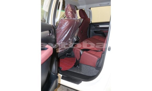 Buy Import Toyota Hilux White Car in Import - Dubai in Abseron Buy Import Toyota Hilux White Car in Import - Dubai in Abseron