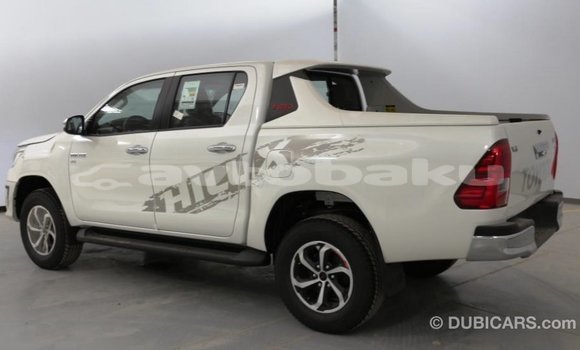 Buy Import Toyota Hilux White Car in Import - Dubai in Abseron Buy Import Toyota Hilux White Car in Import - Dubai in Abseron