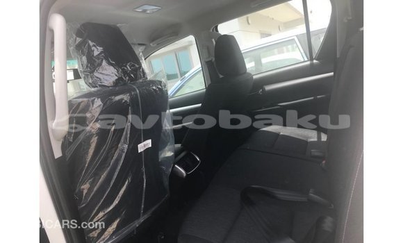 Buy Import Toyota Hilux White Car in Import - Dubai in Abseron Buy Import Toyota Hilux White Car in Import - Dubai in Abseron