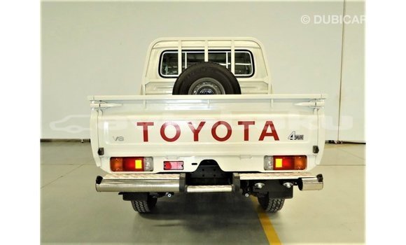 Buy Import Toyota Land Cruiser White Car in Import - Dubai in Abseron Buy Import Toyota Land Cruiser White Car in Import - Dubai in Abseron