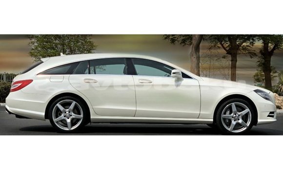 Buy Import Mercedes-Benz 190 White Car in Import - Dubai in Abseron Buy Import Mercedes-Benz 190 White Car in Import - Dubai in Abseron