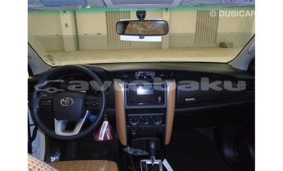 Buy Import Toyota Fortuner White Car in Import - Dubai in Abseron Buy Import Toyota Fortuner White Car in Import - Dubai in Abseron