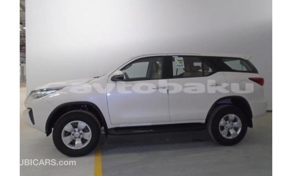 Buy Import Toyota Fortuner White Car in Import - Dubai in Abseron Buy Import Toyota Fortuner White Car in Import - Dubai in Abseron