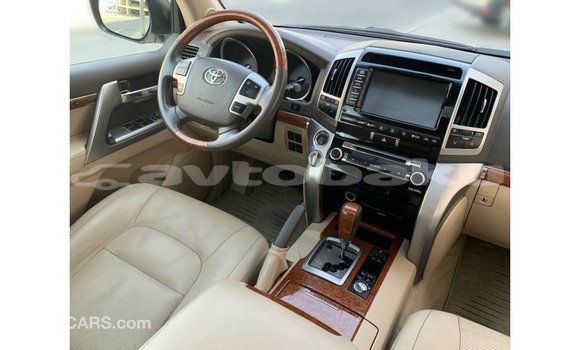 Buy Import Toyota Land Cruiser White Car in Import - Dubai in Abseron Buy Import Toyota Land Cruiser White Car in Import - Dubai in Abseron