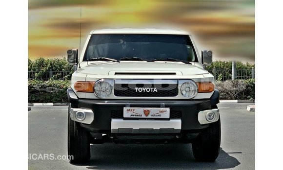 Buy Import Toyota FJ Cruiser White Car in Import - Dubai in Abseron Buy Import Toyota FJ Cruiser White Car in Import - Dubai in Abseron