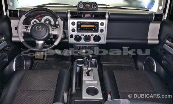 Buy Import Toyota FJ Cruiser White Car in Import - Dubai in Abseron Buy Import Toyota FJ Cruiser White Car in Import - Dubai in Abseron