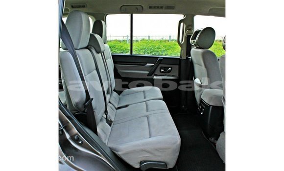 Buy Import Mitsubishi Pajero Brown Car in Import - Dubai in Abseron Buy Import Mitsubishi Pajero Brown Car in Import - Dubai in Abseron