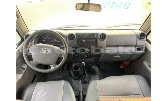 Buy Import Toyota Land Cruiser White Car in Import - Dubai in Abseron Buy Import Toyota Land Cruiser White Car in Import - Dubai in Abseron