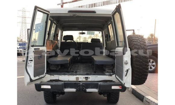 Buy Import Toyota Land Cruiser White Car in Import - Dubai in Abseron Buy Import Toyota Land Cruiser White Car in Import - Dubai in Abseron