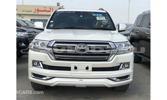 Buy Import Toyota Land Cruiser White Car in Import - Dubai in Abseron Buy Import Toyota Land Cruiser White Car in Import - Dubai in Abseron