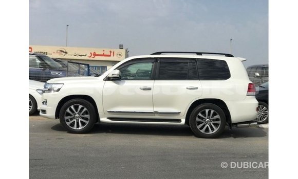 Buy Import Toyota Land Cruiser White Car in Import - Dubai in Abseron Buy Import Toyota Land Cruiser White Car in Import - Dubai in Abseron