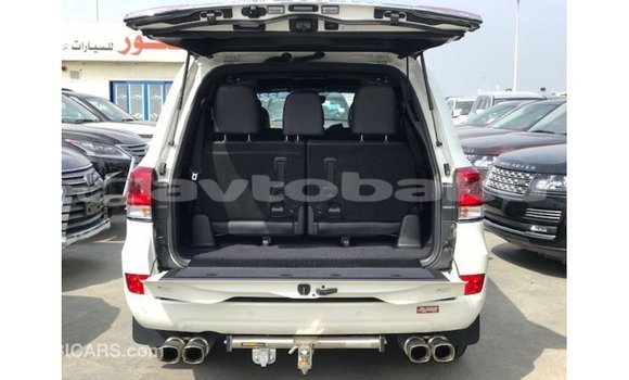 Buy Import Toyota Land Cruiser White Car in Import - Dubai in Abseron Buy Import Toyota Land Cruiser White Car in Import - Dubai in Abseron