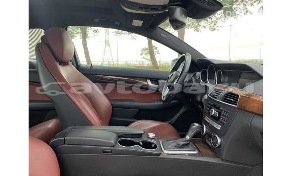 Buy Import Mercedes-Benz 190 Other Car in Import - Dubai in Abseron Buy Import Mercedes-Benz 190 Other Car in Import - Dubai in Abseron