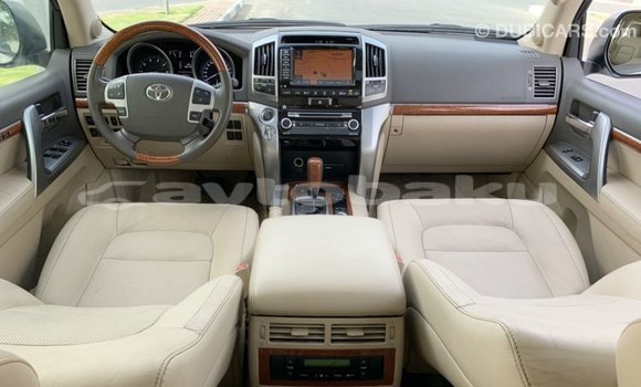 Buy Import Toyota Land Cruiser White Car in Import - Dubai in Abseron Buy Import Toyota Land Cruiser White Car in Import - Dubai in Abseron