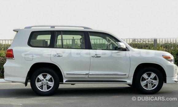 Buy Import Toyota Land Cruiser White Car in Import - Dubai in Abseron Buy Import Toyota Land Cruiser White Car in Import - Dubai in Abseron