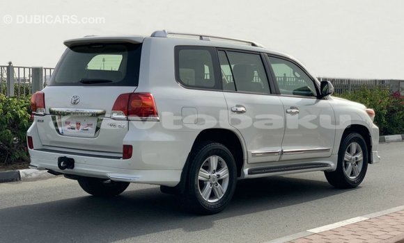 Buy Import Toyota Land Cruiser White Car in Import - Dubai in Abseron Buy Import Toyota Land Cruiser White Car in Import - Dubai in Abseron