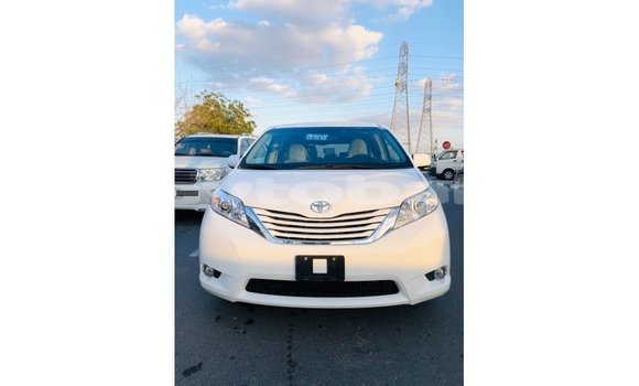 Buy Import Toyota Sienna White Car in Import - Dubai in Abseron Buy Import Toyota Sienna White Car in Import - Dubai in Abseron