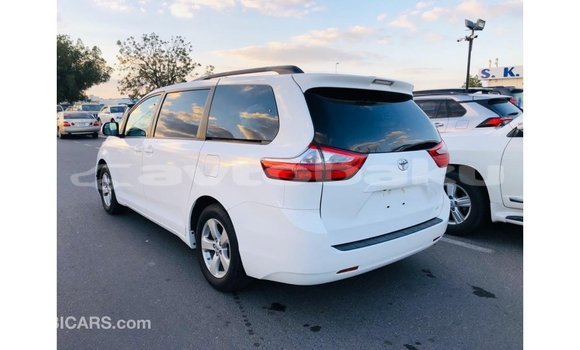 Buy Import Toyota Sienna White Car in Import - Dubai in Abseron Buy Import Toyota Sienna White Car in Import - Dubai in Abseron