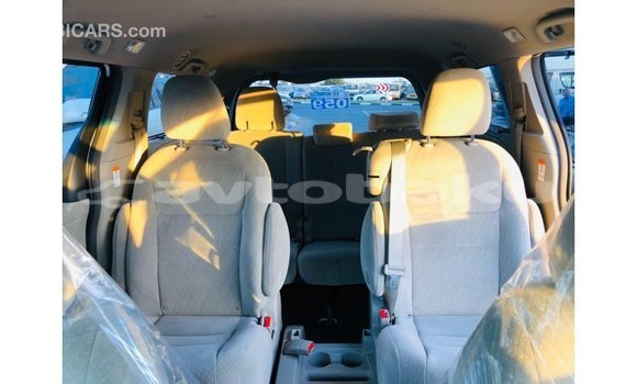 Buy Import Toyota Sienna White Car in Import - Dubai in Abseron Buy Import Toyota Sienna White Car in Import - Dubai in Abseron
