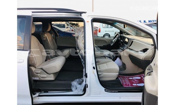 Buy Import Toyota Sienna White Car in Import - Dubai in Abseron Buy Import Toyota Sienna White Car in Import - Dubai in Abseron