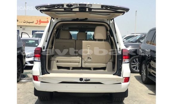 Buy Import Toyota Land Cruiser White Car in Import - Dubai in Abseron Buy Import Toyota Land Cruiser White Car in Import - Dubai in Abseron
