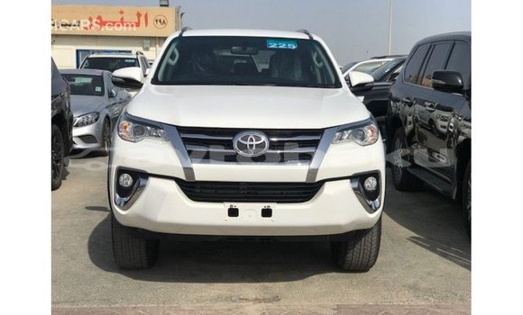 Buy Import Toyota Fortuner White Car in Import - Dubai in Abseron Buy Import Toyota Fortuner White Car in Import - Dubai in Abseron