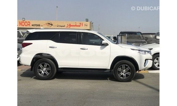 Buy Import Toyota Fortuner White Car in Import - Dubai in Abseron Buy Import Toyota Fortuner White Car in Import - Dubai in Abseron