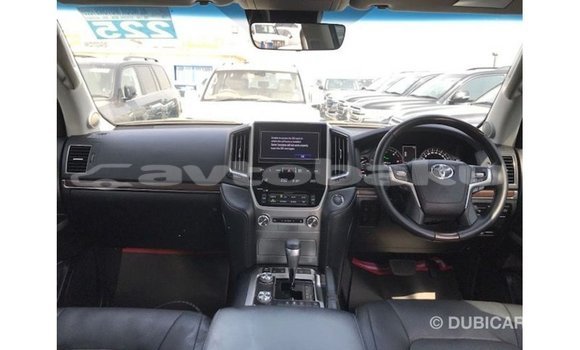Buy Import Toyota Land Cruiser White Car in Import - Dubai in Abseron Buy Import Toyota Land Cruiser White Car in Import - Dubai in Abseron