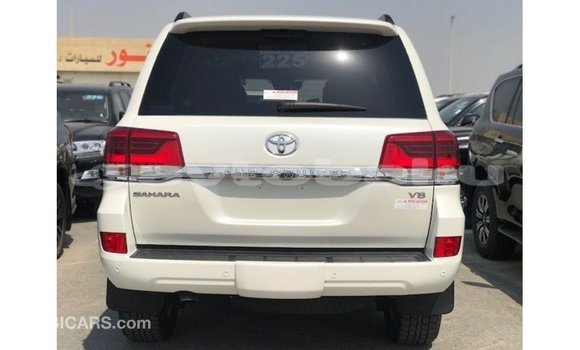 Buy Import Toyota Land Cruiser White Car in Import - Dubai in Abseron Buy Import Toyota Land Cruiser White Car in Import - Dubai in Abseron