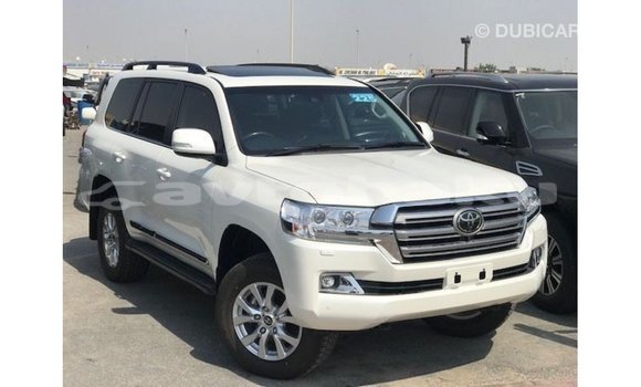 Buy Import Toyota Land Cruiser White Car in Import - Dubai in Abseron Buy Import Toyota Land Cruiser White Car in Import - Dubai in Abseron