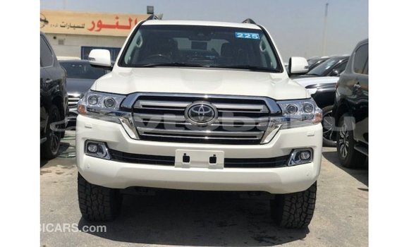 Buy Import Toyota Land Cruiser White Car in Import - Dubai in Abseron Buy Import Toyota Land Cruiser White Car in Import - Dubai in Abseron