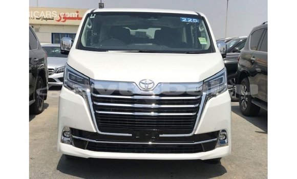Buy Import Toyota Granvia White Car in Import - Dubai in Abseron Buy Import Toyota Granvia White Car in Import - Dubai in Abseron