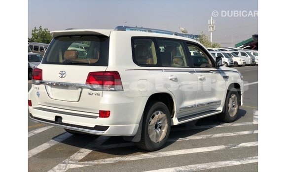 Buy Import Toyota Land Cruiser White Car in Import - Dubai in Abseron Buy Import Toyota Land Cruiser White Car in Import - Dubai in Abseron