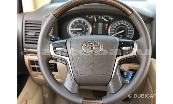 Buy Import Toyota Land Cruiser White Car in Import - Dubai in Abseron Buy Import Toyota Land Cruiser White Car in Import - Dubai in Abseron