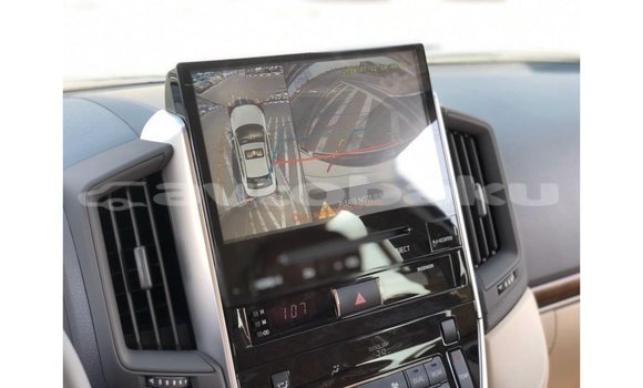 Buy Import Toyota Land Cruiser White Car in Import - Dubai in Abseron Buy Import Toyota Land Cruiser White Car in Import - Dubai in Abseron