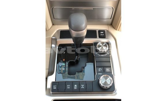 Buy Import Toyota Land Cruiser White Car in Import - Dubai in Abseron Buy Import Toyota Land Cruiser White Car in Import - Dubai in Abseron