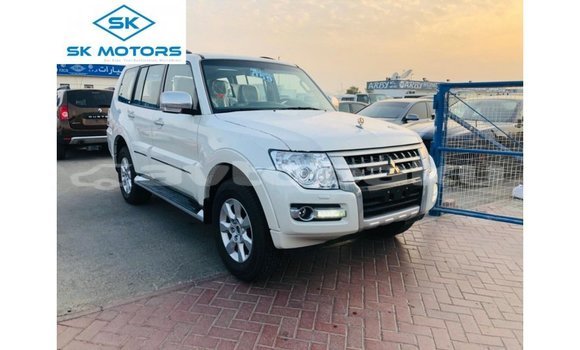 Buy Import Mitsubishi Pajero White Car in Import - Dubai in Abseron