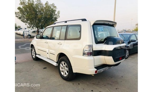 Buy Import Mitsubishi Pajero White Car in Import - Dubai in Abseron Buy Import Mitsubishi Pajero White Car in Import - Dubai in Abseron