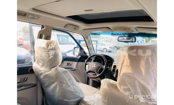 Buy Import Mitsubishi Pajero White Car in Import - Dubai in Abseron Buy Import Mitsubishi Pajero White Car in Import - Dubai in Abseron