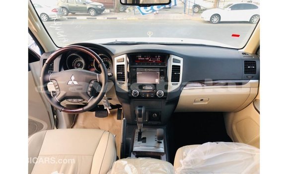 Buy Import Mitsubishi Pajero White Car in Import - Dubai in Abseron Buy Import Mitsubishi Pajero White Car in Import - Dubai in Abseron
