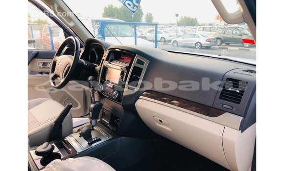 Buy Import Mitsubishi Pajero White Car in Import - Dubai in Abseron Buy Import Mitsubishi Pajero White Car in Import - Dubai in Abseron