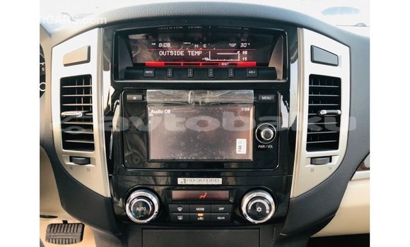 Buy Import Mitsubishi Pajero White Car in Import - Dubai in Abseron Buy Import Mitsubishi Pajero White Car in Import - Dubai in Abseron