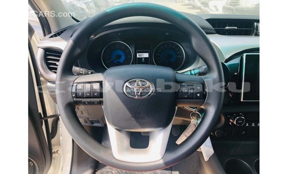 Buy Import Toyota Hilux White Car in Import - Dubai in Abseron Buy Import Toyota Hilux White Car in Import - Dubai in Abseron