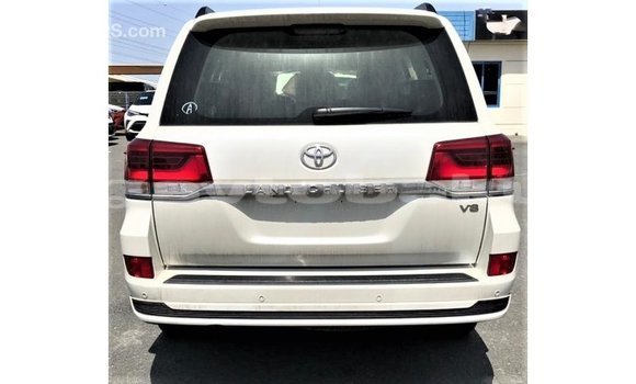 Buy Import Toyota Land Cruiser White Car in Import - Dubai in Abseron Buy Import Toyota Land Cruiser White Car in Import - Dubai in Abseron