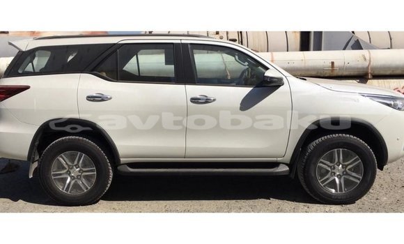 Buy Import Toyota Fortuner White Car in Import - Dubai in Abseron Buy Import Toyota Fortuner White Car in Import - Dubai in Abseron