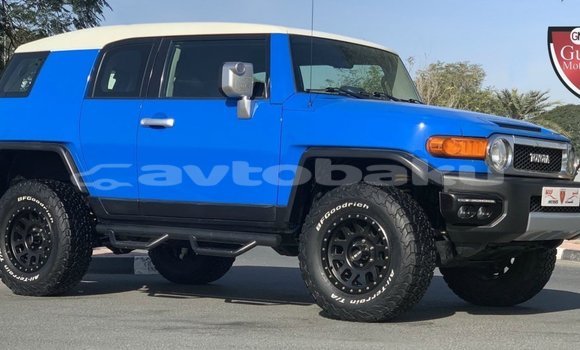 Buy Import Toyota FJ Cruiser Blue Car in Import - Dubai in Abseron